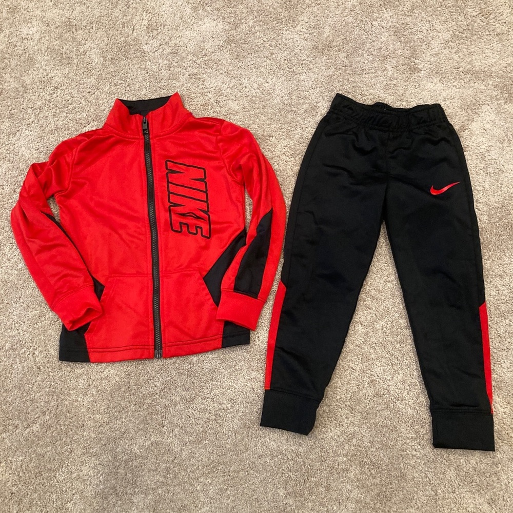 Nike track suit